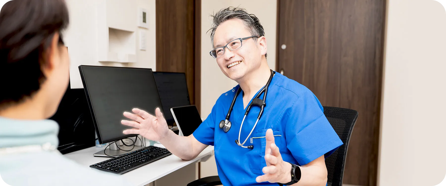 キービジュアルイメージ診察風景